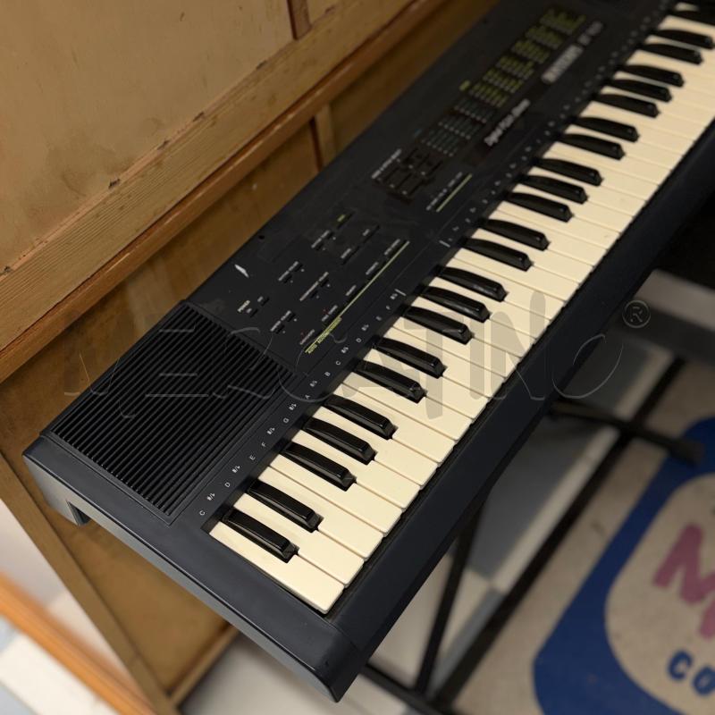 TASTIERA MUSICALE BONTEMPI BT909 CON CAVALLETTO | Mercatino dell'Usato Sandigliano 3