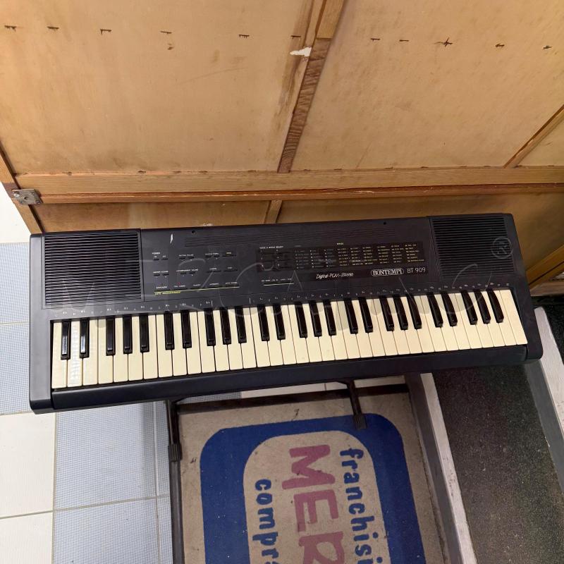 TASTIERA MUSICALE BONTEMPI BT909 CON CAVALLETTO | Mercatino dell'Usato Sandigliano 4