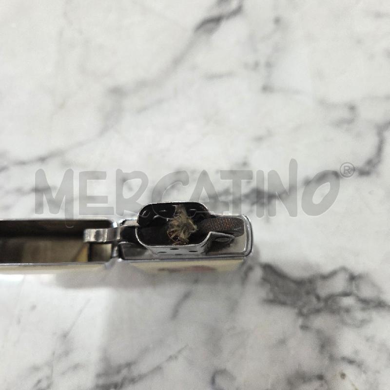 ACCENDINO ZIPPO BIANCO VOLTO INDIANO  | Mercatino dell'Usato Benevento 3