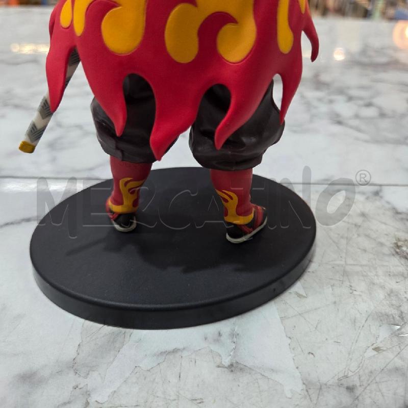 ACTION FIGURE KYOJURO DEMON SLAYER | Mercatino dell'Usato Benevento 4
