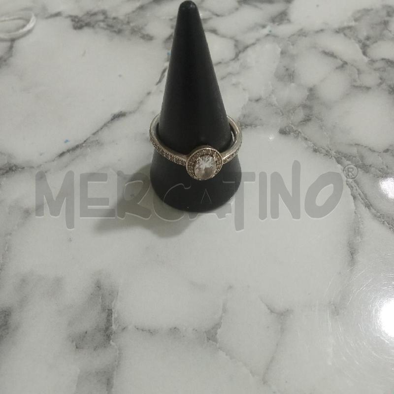 ANELLO DONNA GRIGIO STRASS OVALE PANDORA | Mercatino dell'Usato Benevento 1