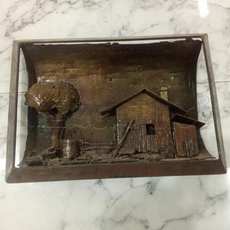 APPENDINO DECORATIVO METALLO MARRONE CASA CON ALBERI | Mercatino dell'Usato Benevento 1