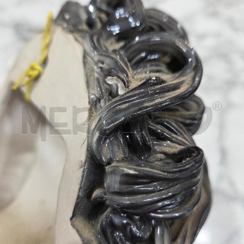 APPENDINO VOLTO DONNA CER CAPELLI NERI BUSTO GIALLO  | Mercatino dell'Usato Benevento 5