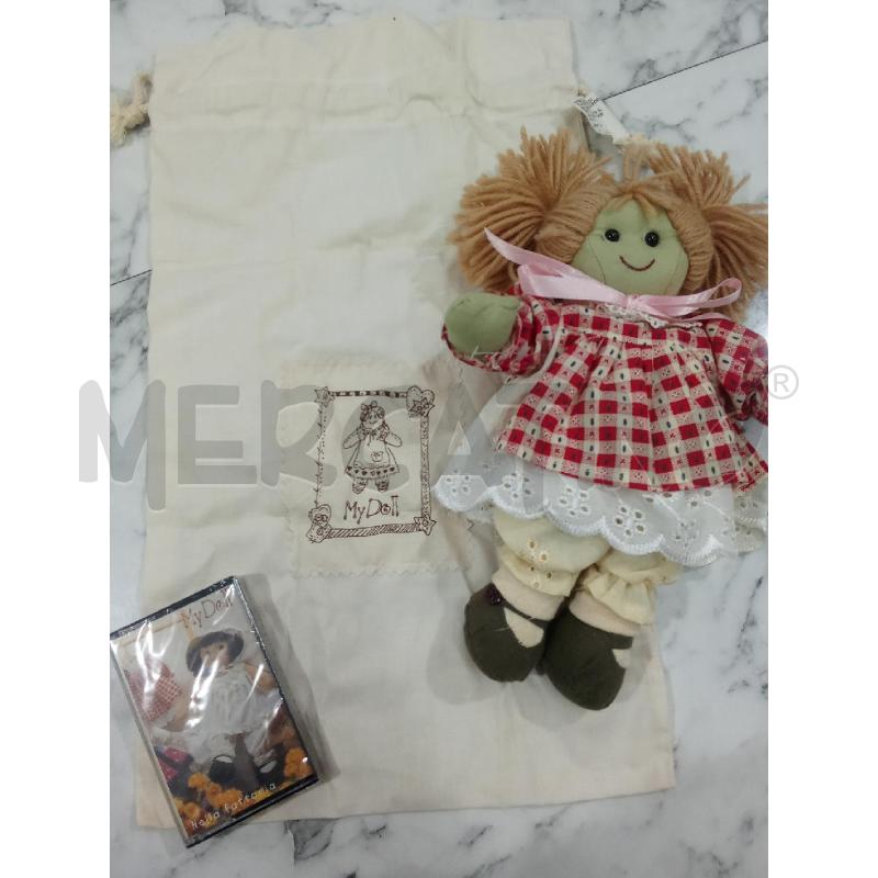 BAMBOLA VESTITINO ROSSO CAPELLI BIONDI+CASSETTA+SACCA MY DOLL | Mercatino dell'Usato Benevento 1