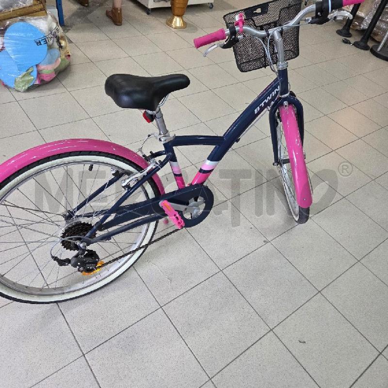 BICICLETTA RAGAZZA BLU FUCSIA BITWIN MISURA 24 CON CESTINO | Mercatino dell'Usato Benevento 3