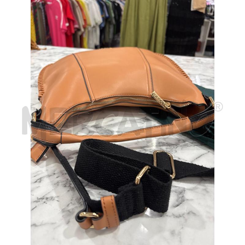 BORSA DONNA ARANCIO INS NERO INSERTI DORATI VERDE  | Mercatino dell'Usato Benevento 4