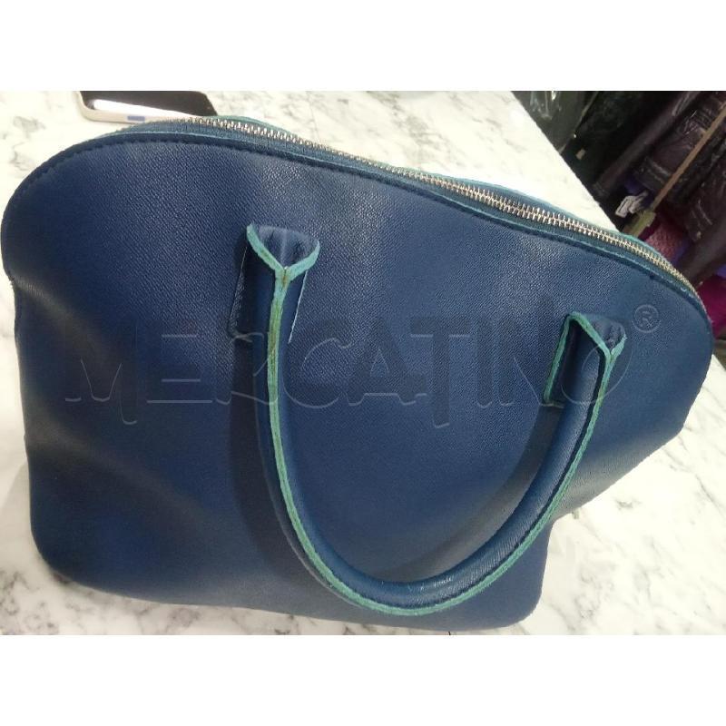 BORSA DONNA BLU ARMANI JEANS | Mercatino dell'Usato Benevento 4