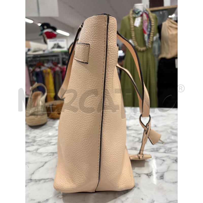 BORSA DONNA GUESS ROSA CON MACCHIOLINE | Mercatino dell'Usato Benevento 3