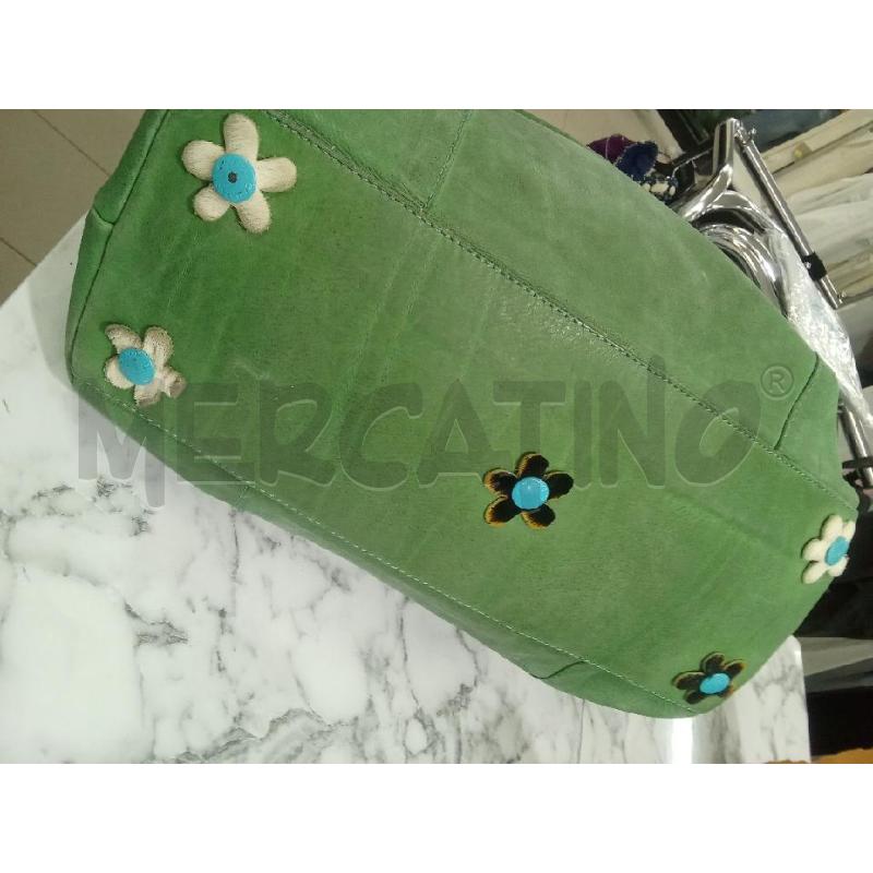 BORSA DONNA VERDE CON FIORI SOTTO GABS | Mercatino dell'Usato Benevento 3
