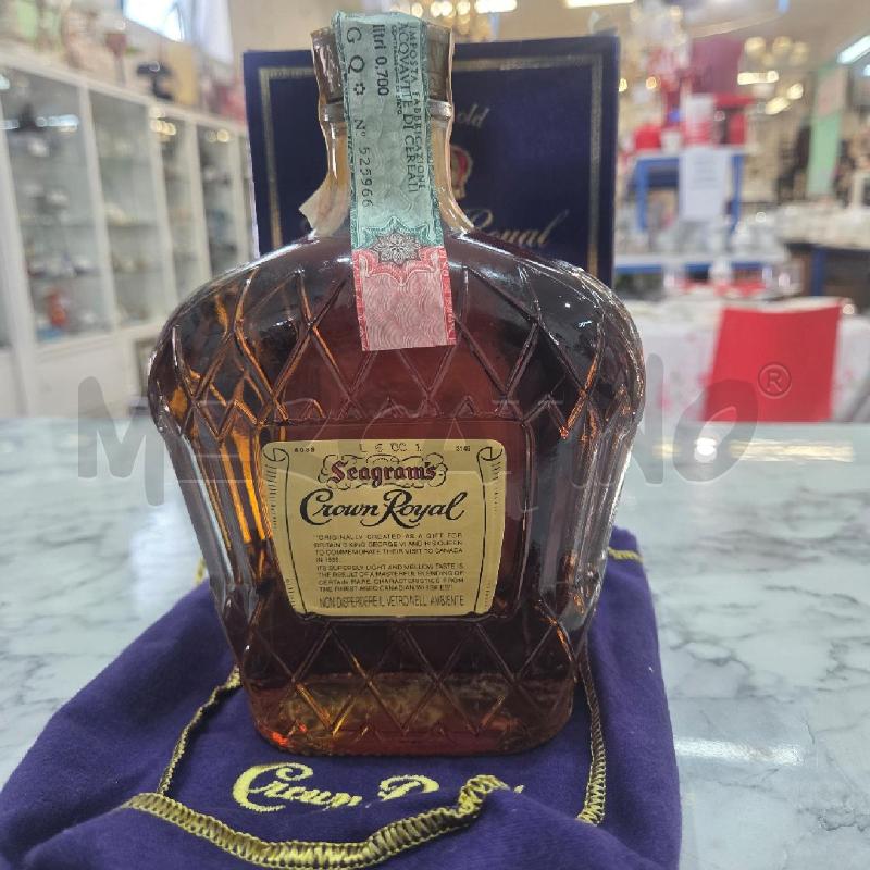 BOTTIGLIA LIQUORE CROWN ROYAL  | Mercatino dell'Usato Benevento 2