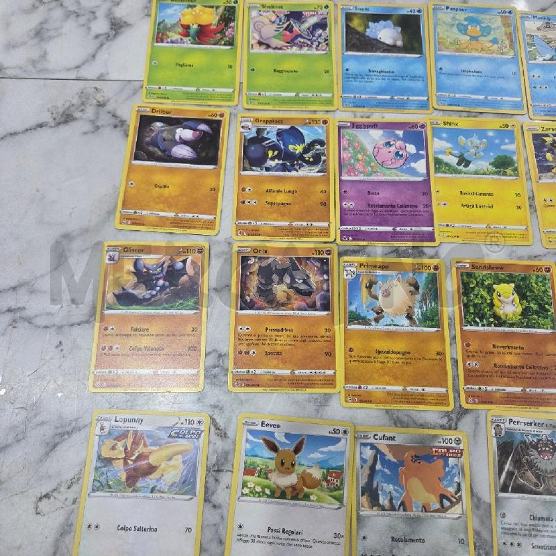 CARTE DA GIOCO POKEMON COLPO FUSIONE | Mercatino dell'Usato Benevento 3