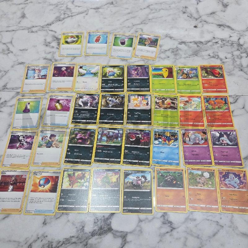 CARTE DA GIOCO POKEMON FUTURI CAMPIONI | Mercatino dell'Usato Benevento 1