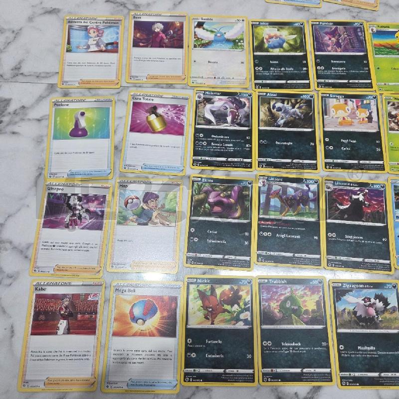 CARTE DA GIOCO POKEMON FUTURI CAMPIONI | Mercatino dell'Usato Benevento 2