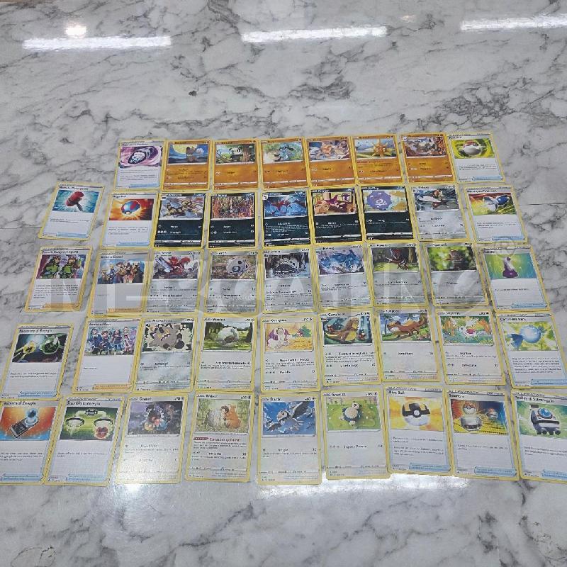 CARTE DA GIOCO POKEMON ZENIT REGALE | Mercatino dell'Usato Benevento 2
