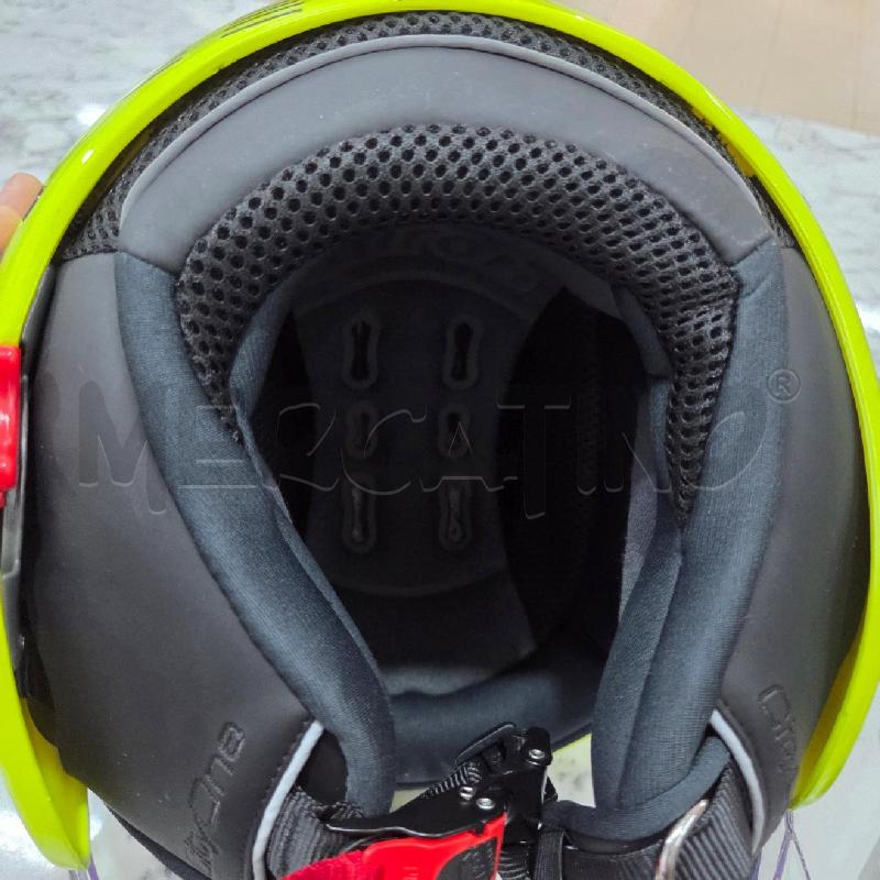 CASCO MOTO VERDE LIME INS RIGHE NERE AIROH HELMET | Mercatino dell'Usato Benevento 2