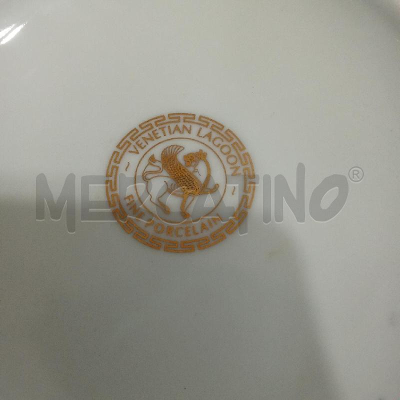 CENTROTAVOLA CER BIANCO FIORI BLU BORDO DORATO VENETIAN LAGOON | Mercatino dell'Usato Benevento 4