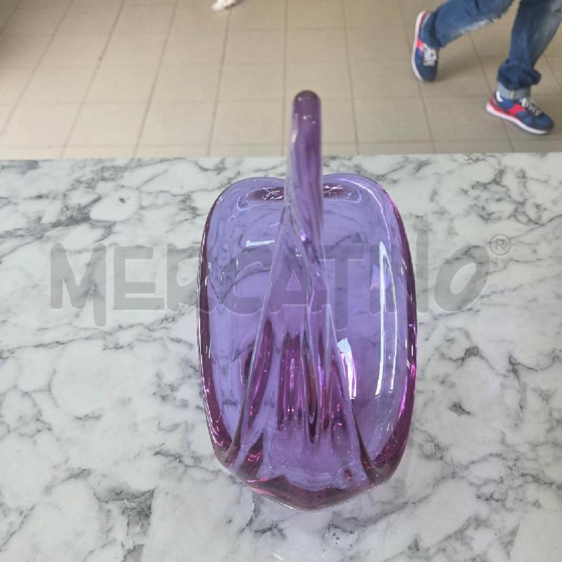 CENTROTAVOLA VETRO VIOLA FORMA CIGNO | Mercatino dell'Usato Benevento 1