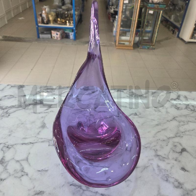 CENTROTAVOLA VETRO VIOLA FORMA CIGNO | Mercatino dell'Usato Benevento 3
