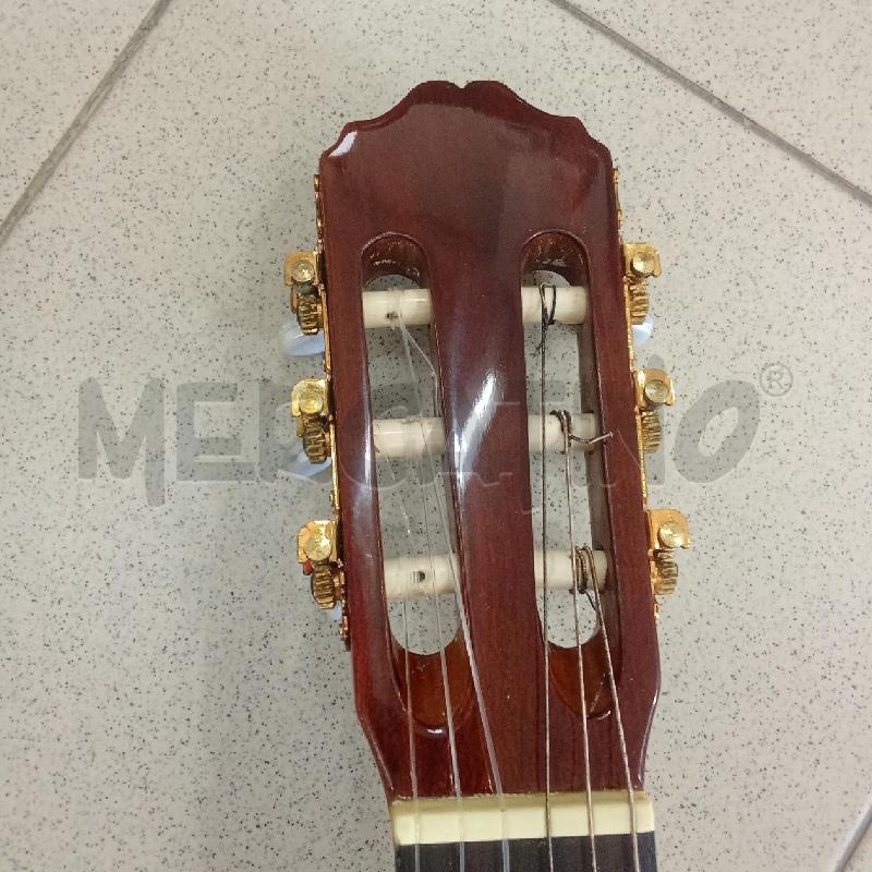 CHITARRA CLASSICA MARRONE FRANCISCO GONZALEZ A200N | Mercatino dell'Usato Benevento 3