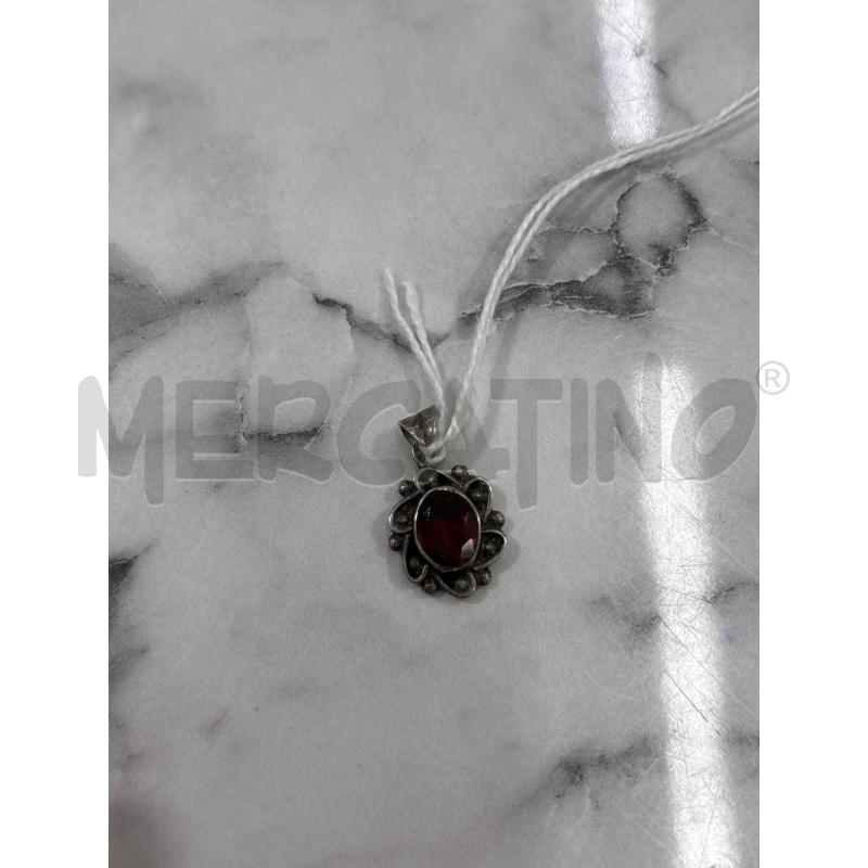 CIONDOLO A. FIORE GRIGIO PIETRA ROSSA | Mercatino dell'Usato Benevento 1