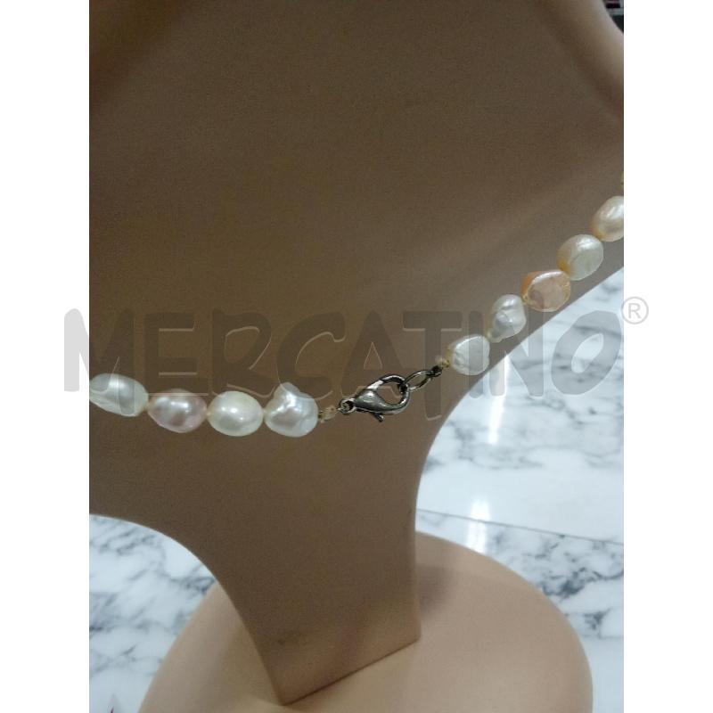 COLLANA PERLINE BIANCHE E BEIGE | Mercatino dell'Usato Benevento 3