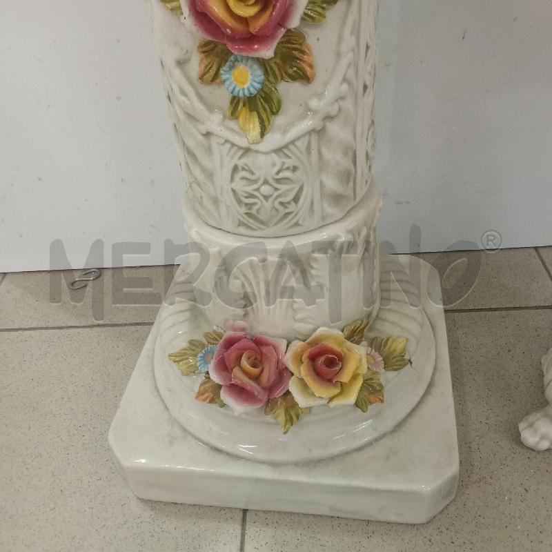 COLONNA CER BIANCA CON FIORI+LAMPADA DIFETTI | Mercatino dell'Usato Benevento 4