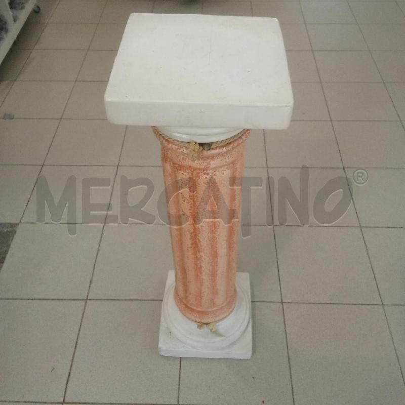 COLONNA GESSO RIGATA BIANCA INS ARANCIONE | Mercatino dell'Usato Benevento 1