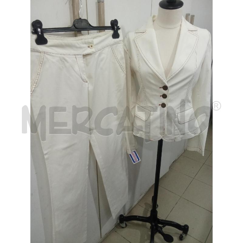 COMPLETO DONNA GIACCA +PANTALONE BIANCO  | Mercatino dell'Usato Benevento 1