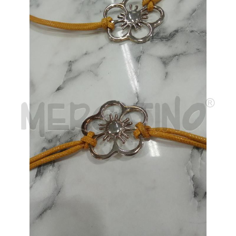 COMPLETO THUN GIALLO COLLA+BRACCIALE FIORE GRIGIO | Mercatino dell'Usato Benevento 3