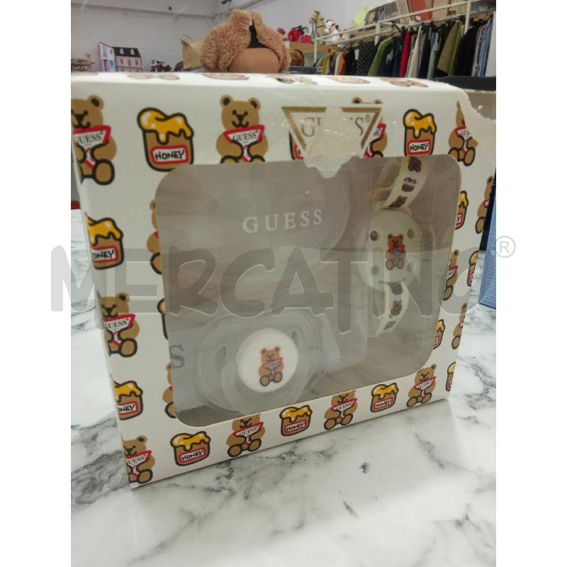 CONFENZIONE CIUCCIO CATENELLA E CUSTODIA GUESS | Mercatino dell'Usato Benevento 3