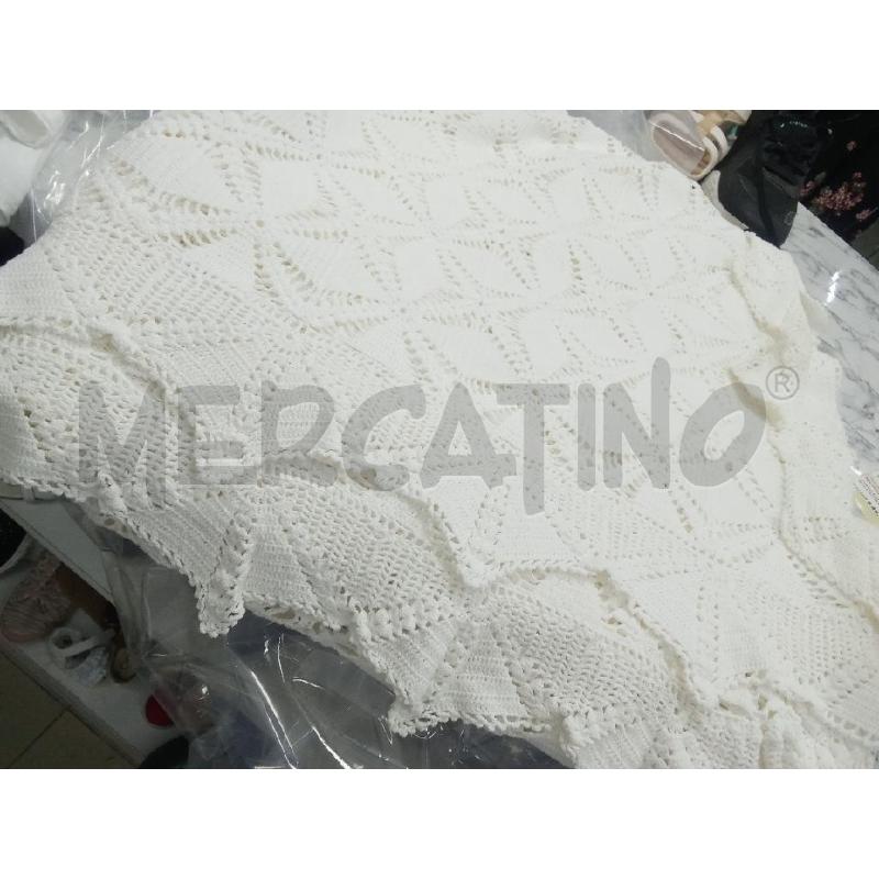COPRI LETTO MATR. BIANCO UNCINETTO | Mercatino dell'Usato Benevento 3
