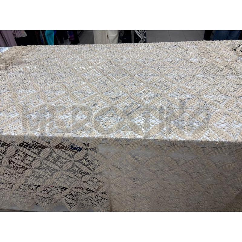 COPRI LETTO MATRIMONIALE 1230X250CM BEIGE STILE BURANO CON MACCHIOLINE | Mercatino dell'Usato Benevento 1