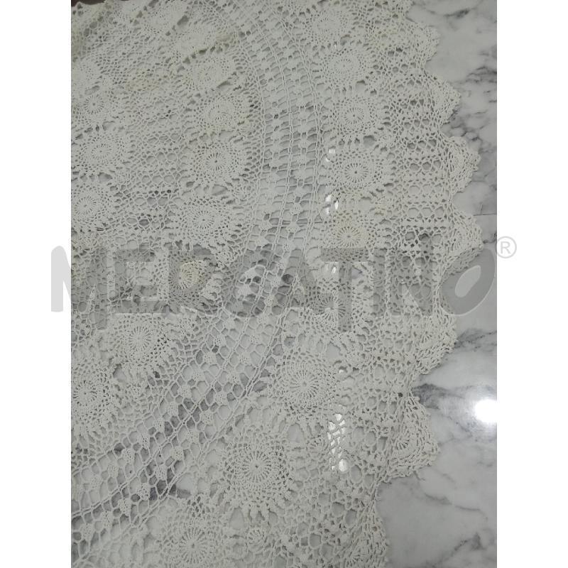 COPRI TAVOLA RICAMATO BIANCO TONDO | Mercatino dell'Usato Benevento 3