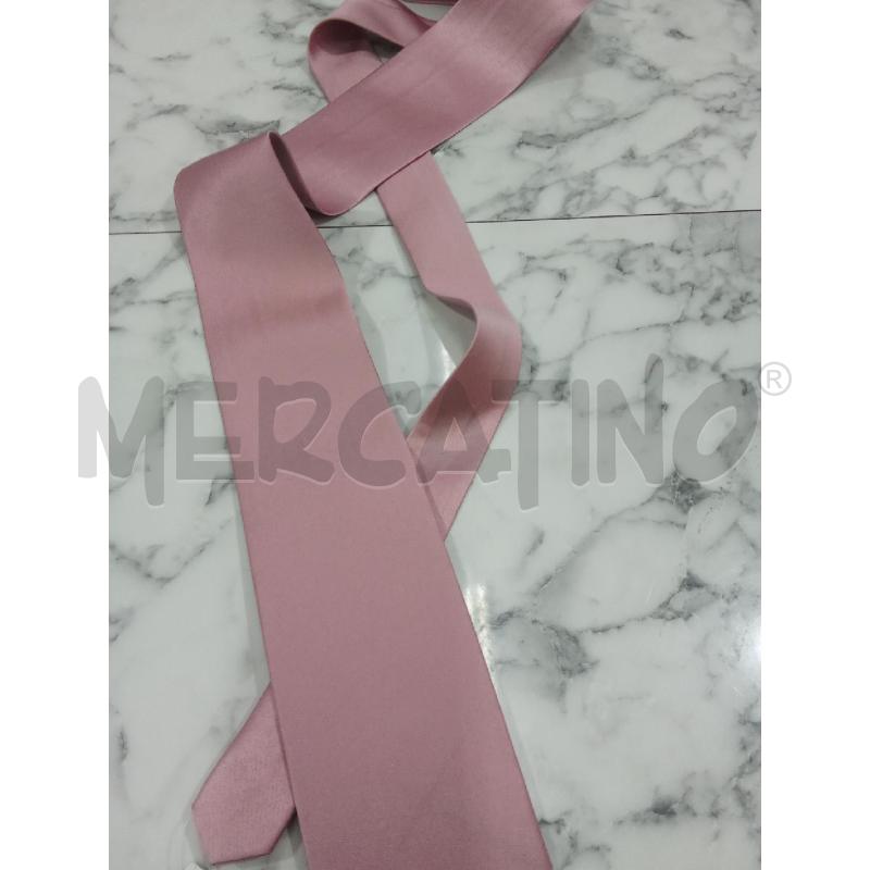 CRAVATTA ROSA BARONI | Mercatino dell'Usato Benevento 1