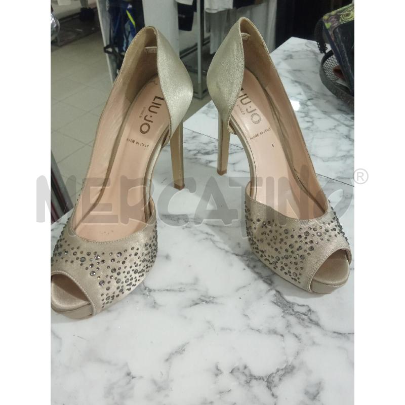 DECOLLETE SPUNTATE BEIGE CON STRASS LIUJO | Mercatino dell'Usato Benevento 1