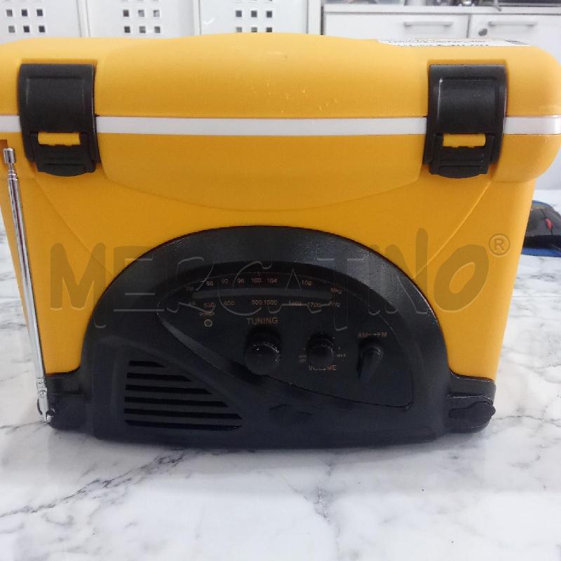 FRIGO DA VIAGGIO GIALLO CON RADIO PLASTICA | Mercatino dell'Usato Benevento 1