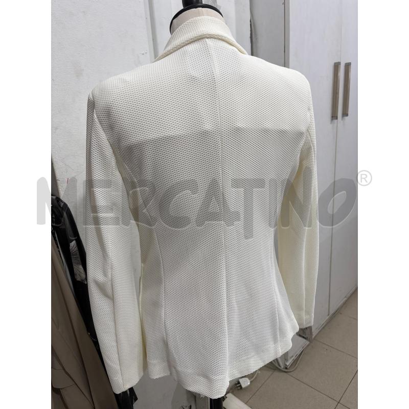 GIACCA DONNA BIANCA SEVENTY PUNTINATA DUE TASCHE | Mercatino dell'Usato Benevento 3