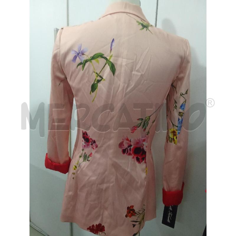 GIACCA DONNA ROSA CON FIORI PINKO 1 BOTTONE | Mercatino dell'Usato Benevento 3