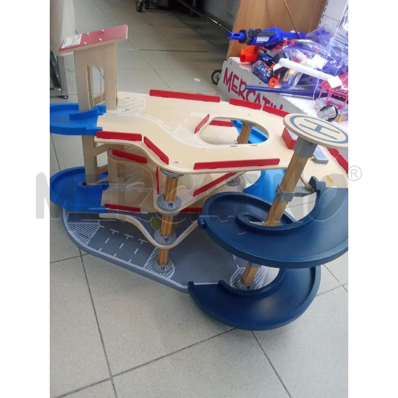 GIOCO GARAGE IN LEGNO IKEA  | Mercatino dell'Usato Benevento 3