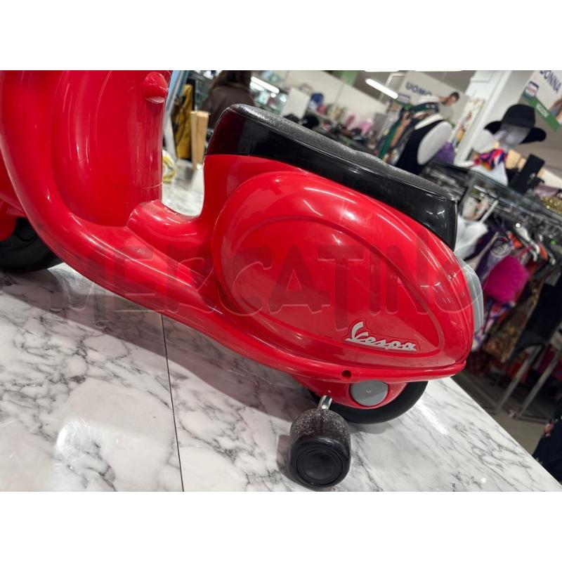GIOCO VESPA ROSSA CHICCO PRIMIPASSI | Mercatino dell'Usato Benevento 2