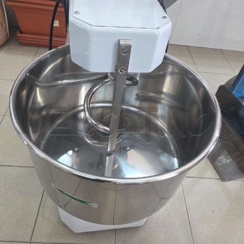 IMPASTATRICE 25 KG BIANCA FIRMAR | Mercatino dell'Usato Benevento 5