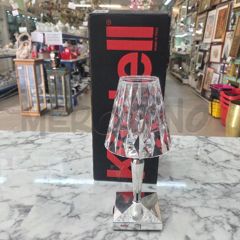 LAMPADA DA TAVOLO LED KARTELL TRASPARENTE  | Mercatino dell'Usato Benevento 1