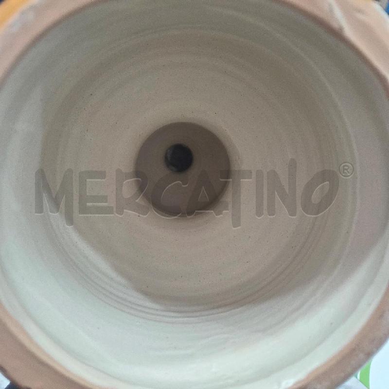 LUMIERA TERRACOTTA DONNA CON ANFORE FIORE GIALLO INS VERDE | Mercatino dell'Usato Benevento 5