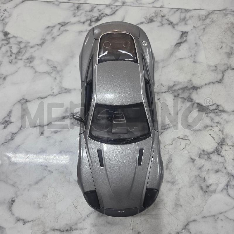 MODELLINO ASTON MARTIN SCALA 1:18 VANQUISH GRIGIA | Mercatino dell'Usato Benevento 1