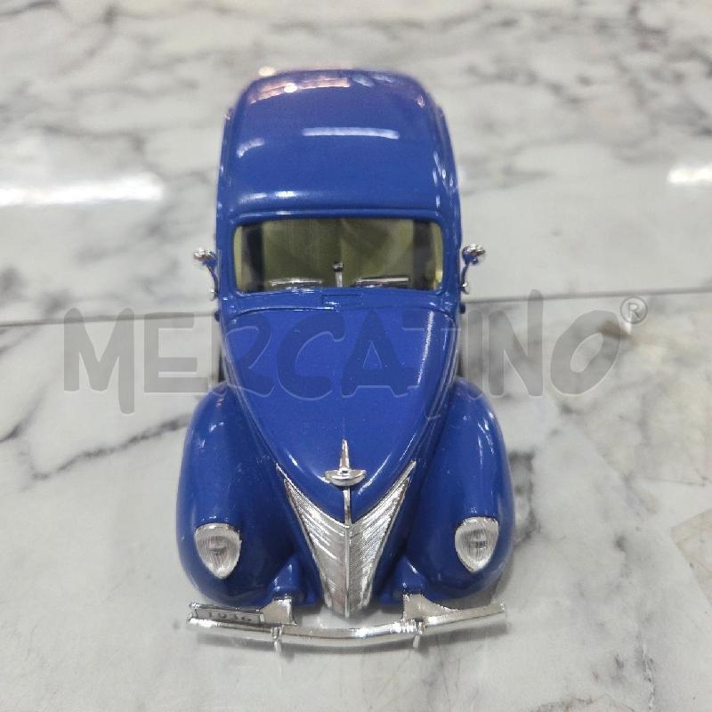 MODELLINO AUTO BLU METALLO FORD SEDAN | Mercatino dell'Usato Benevento 1