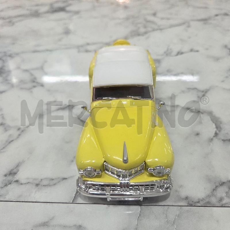 MODELLINO AUTO GIALLO METALLO LINCOLN CONTINENTAL | Mercatino dell'Usato Benevento 1