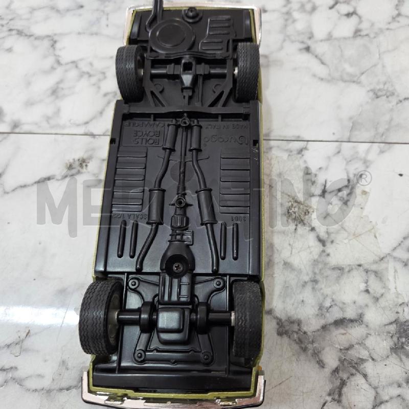 MODELLINO AUTO ROLLS ROYCE SCALA 1:22 BURAGO VERDE | Mercatino dell'Usato Benevento 3
