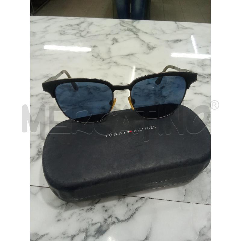 OCCHIALI UOMO LENTE BLU TOMMY HILFIGER | Mercatino dell'Usato Benevento 1