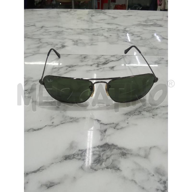OCCHIALI UOMO RAY BAN LENTE VERDE PRESENTE QUALCHE GRAFFIO | Mercatino dell'Usato Benevento 1