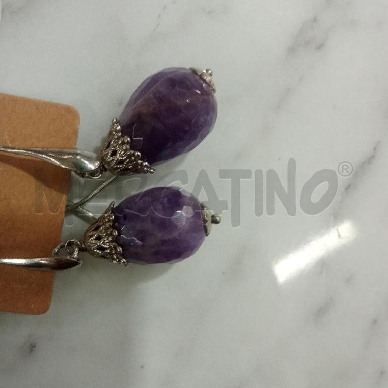 ORECCHINI GANCIO UNCINO A. CON PIETRA VIOLA | Mercatino dell'Usato Benevento 2